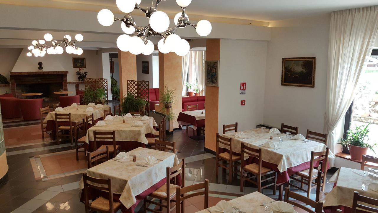 Hotel Del Lago Ampollino Caprara  Extérieur photo