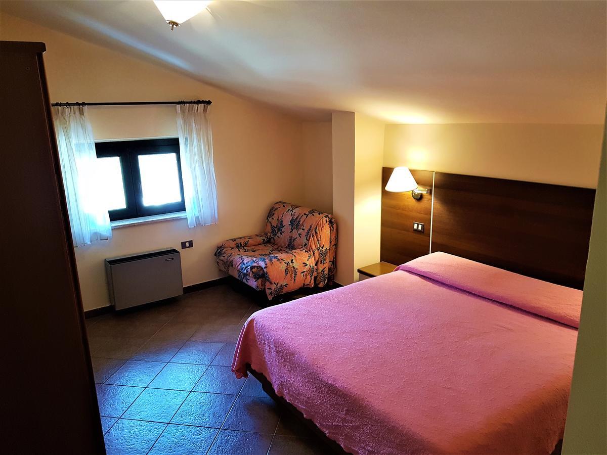 Hotel Del Lago Ampollino Caprara  Extérieur photo