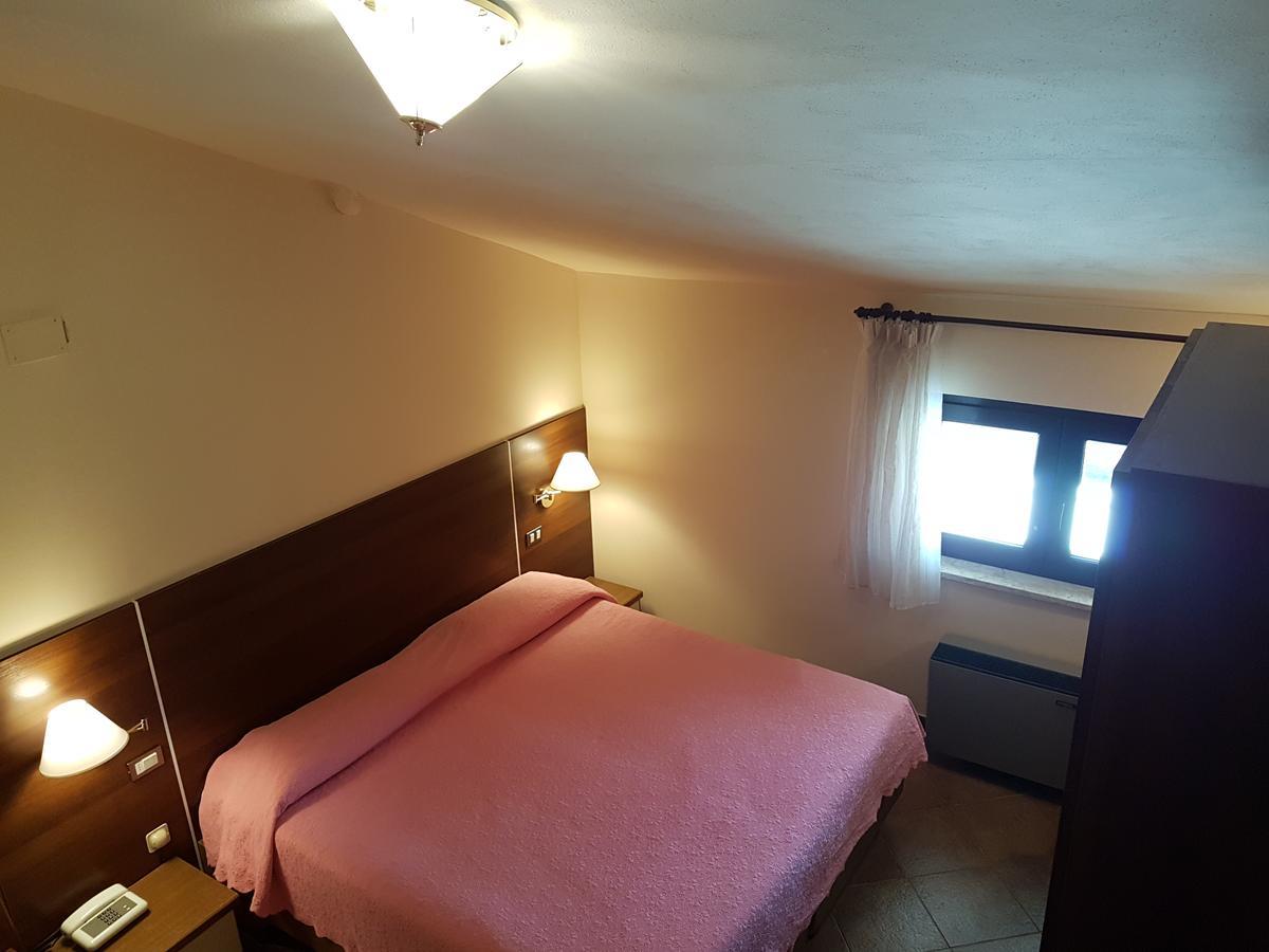 Hotel Del Lago Ampollino Caprara  Extérieur photo